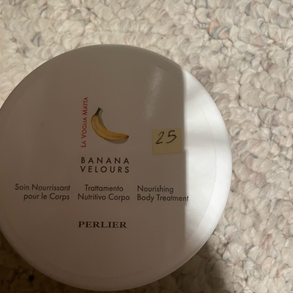 banana velours Other - Banana Velours Body Cream